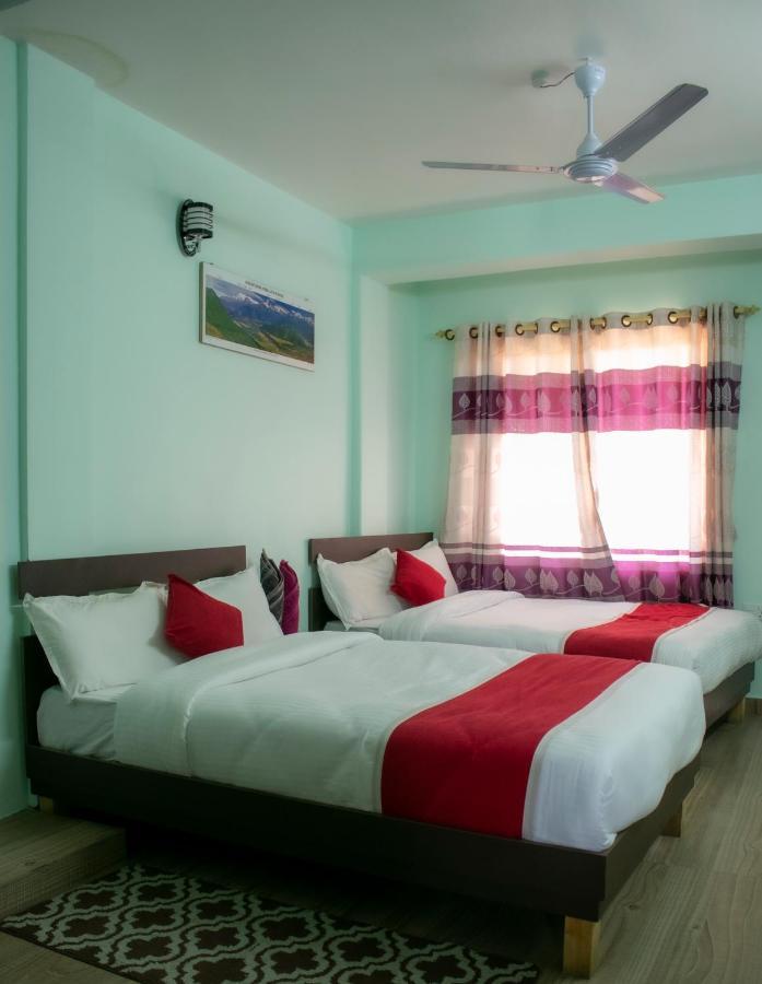 Hotel Elite Pokhara Dış mekan fotoğraf
